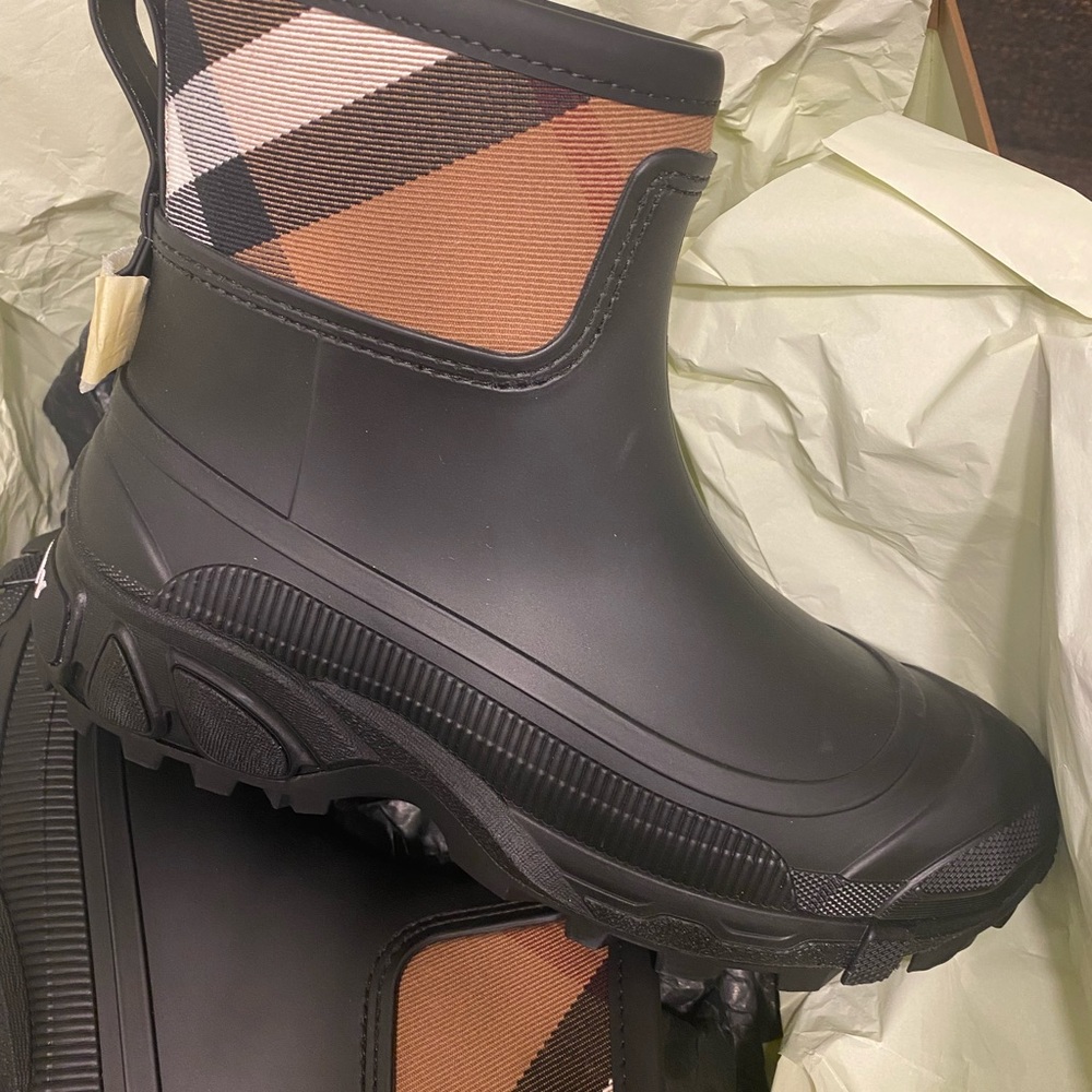 BURBERRY Eco Check Rubber Rainboots Rain Flat Ankle Boots. NEW SEASON! - Picture 7 of 10